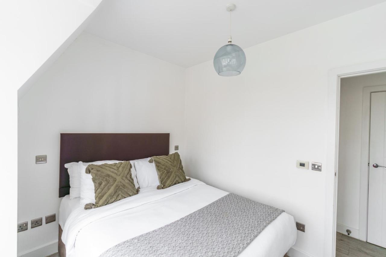 Top Floor Apartment High Street Kensington 伦敦 外观 照片