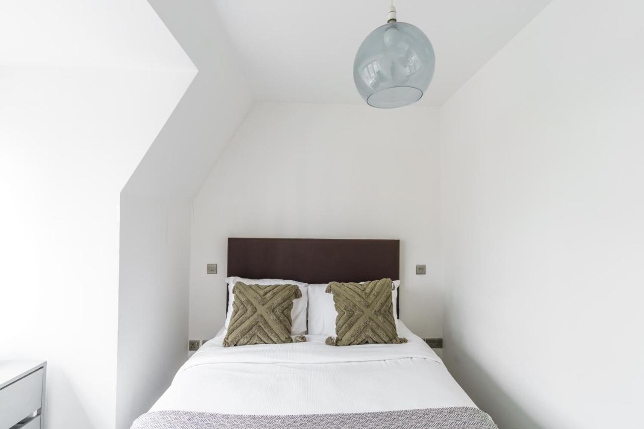 Top Floor Apartment High Street Kensington 伦敦 外观 照片