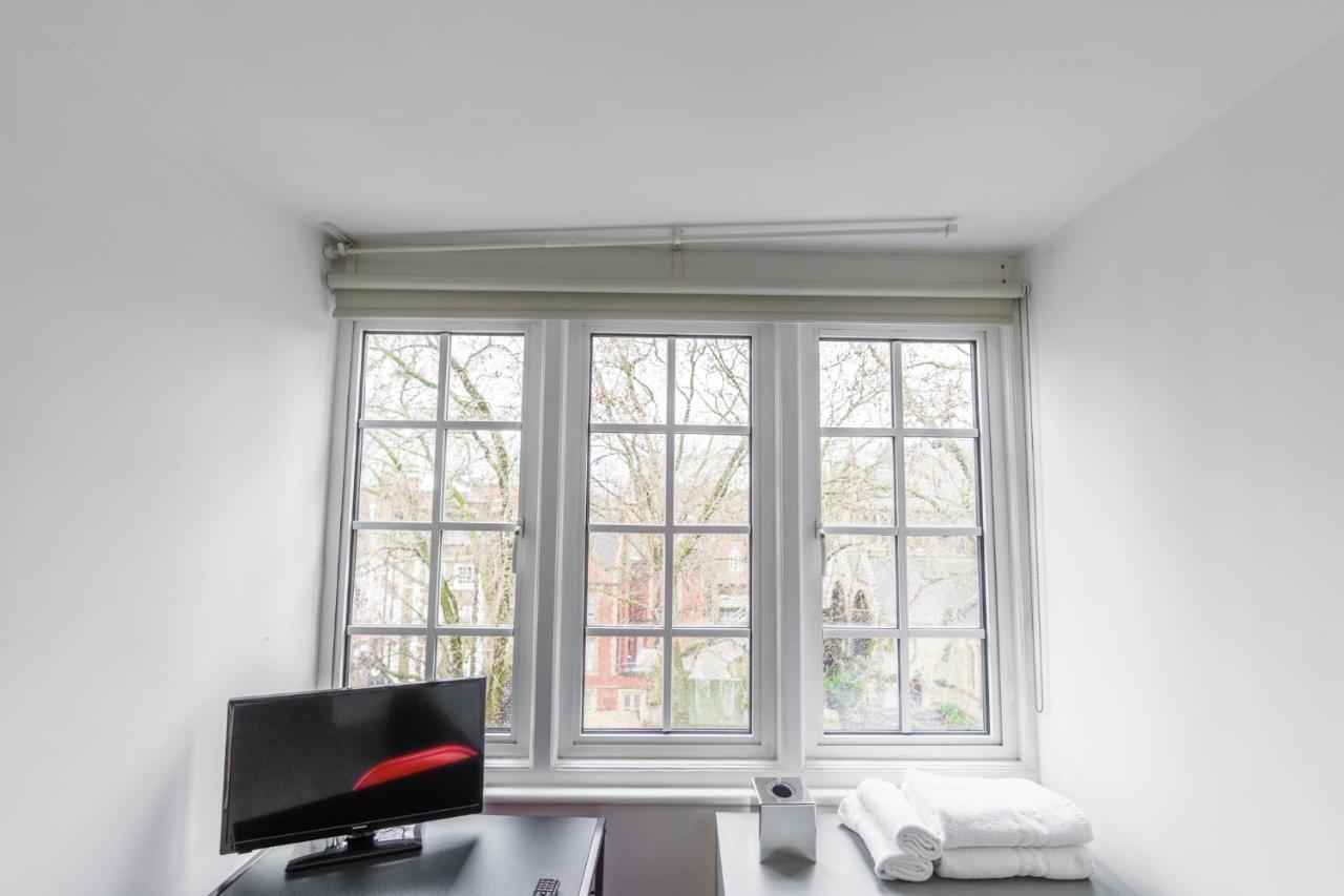 Top Floor Apartment High Street Kensington 伦敦 外观 照片